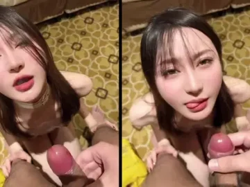Thành quả sau bao ngày huấn luyện bé xuất tinh vào miệng em nuốt ngon lành