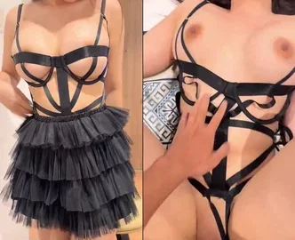 Vú siêu to em khoe bộ đồ mới mua chịch còn khẩu dâm khen chim anh cứng đâm em sướng